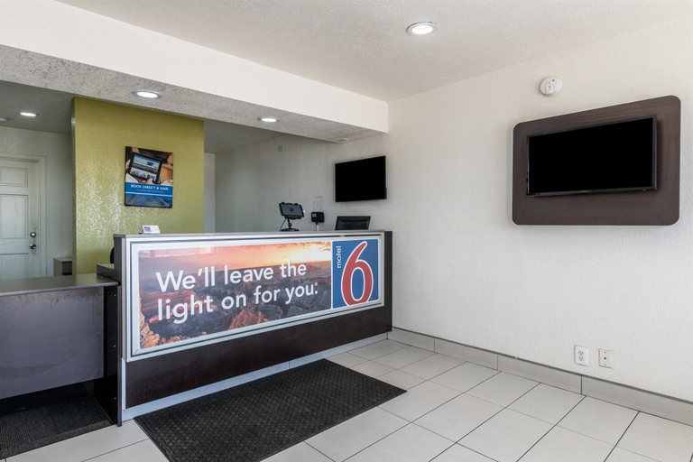 Public Area 3, Motel 6 Fort Worth, TX - North, Fort Worth