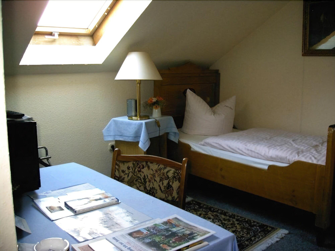 Bedroom 2, Hotel Luginsland, Saale-Orla-Kreis