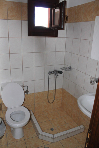 Bathroom 5, Artemis, Epirus