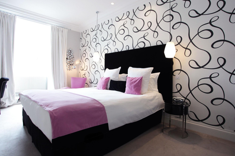 Bedroom 2, Clarance Hotel, Nord