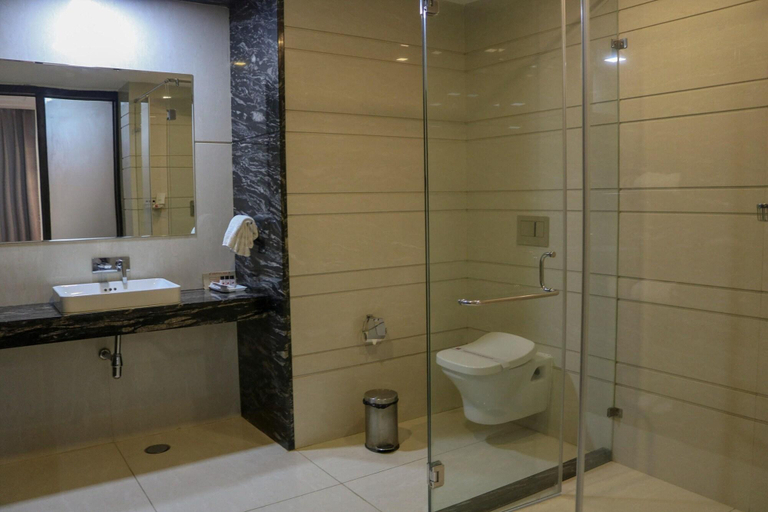 Bathroom 4, Brahma Horizon Hotel & Spa – Pushkar, Ajmer