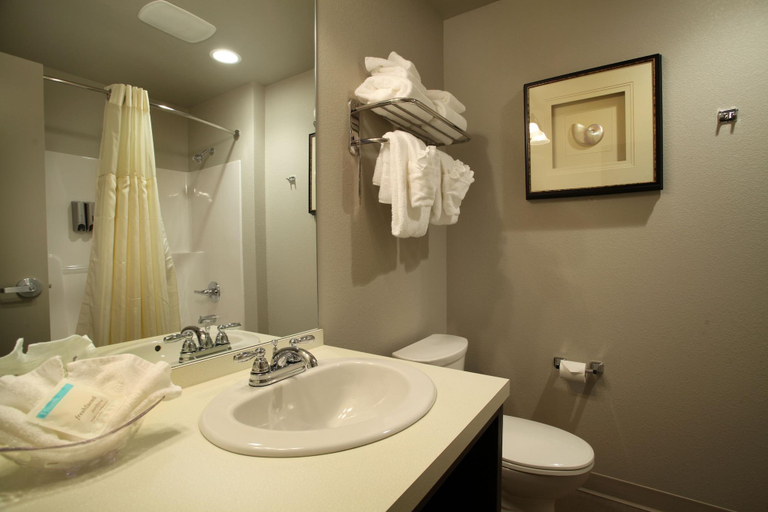 Bathroom 4, River Inn at Seaside, Clatsop