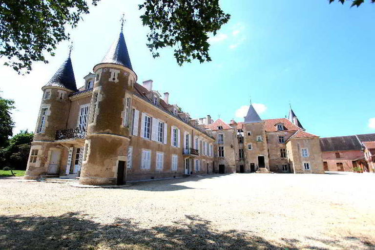 Exterior & Views 2, Chateau d'Island Avallon Vezelay, Yonne