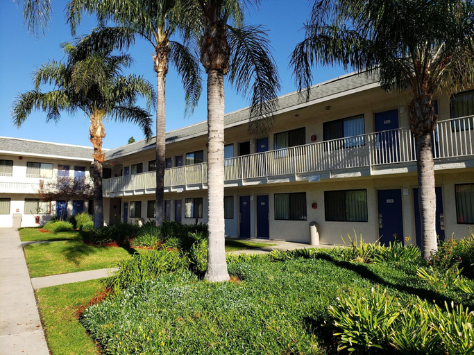 Exterior & Views 2, Vagabond Inn Sylmar, Los Angeles