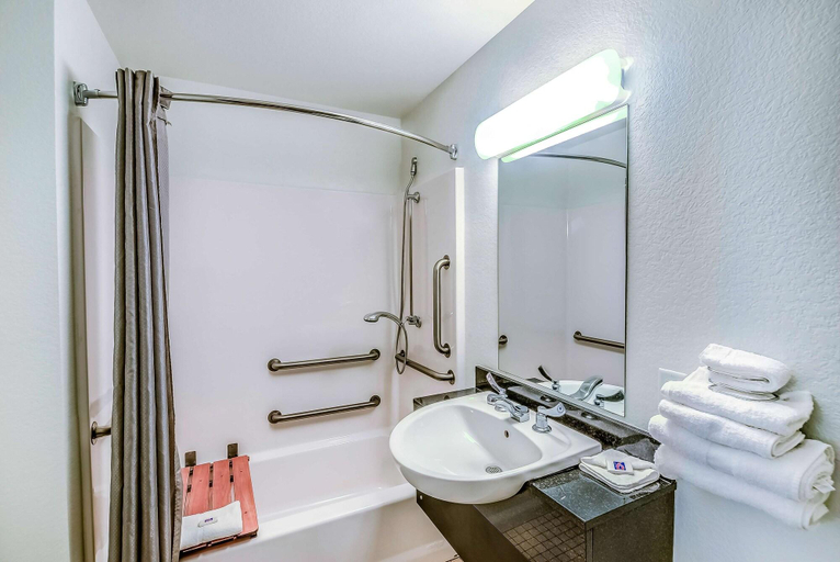 Bathroom 4, Motel 6 Colorado Springs, Co, El Paso