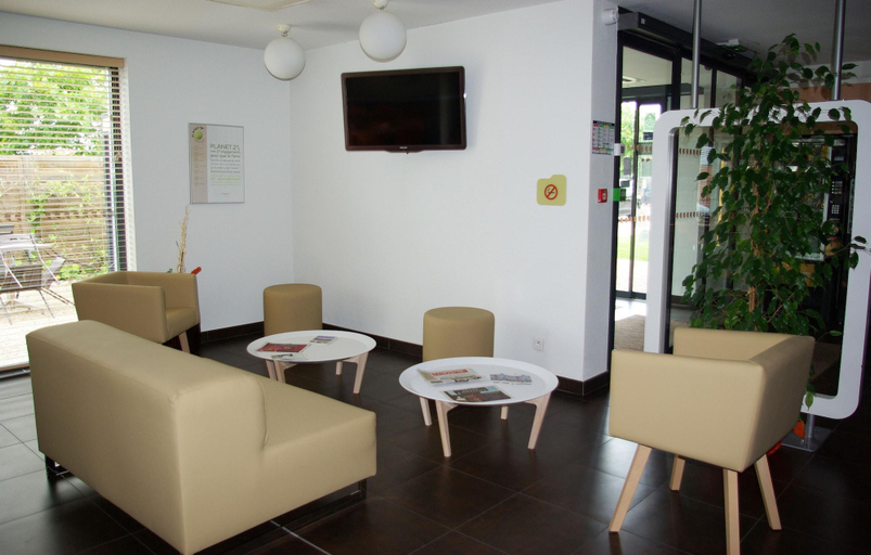 Public Area 2, ibis budget Castelnaudary, Aude