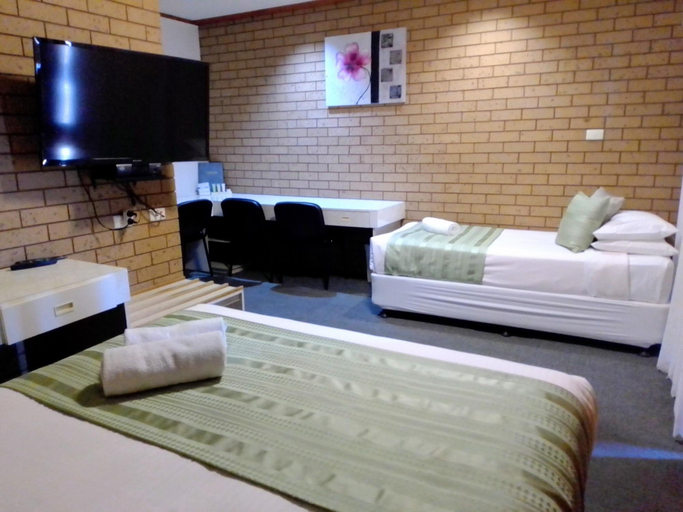 Bedroom 4, Country Home Motor Inn, Shepparton