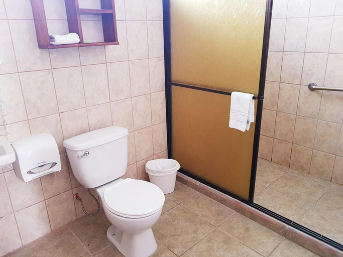 Bathroom 4, Hotel & Villas Huetares, Carrillo