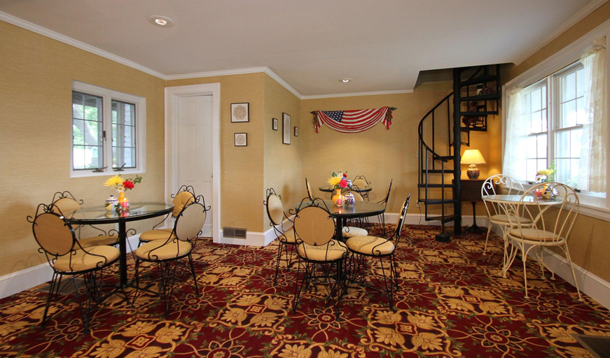 Public Area 2, Skaket Beach Motel, Barnstable