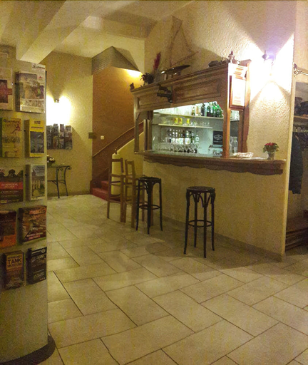 Others 4, Le Lion dOr, Orne