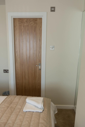 Bathroom 5, The Kings Cross Hotel, Blackpool