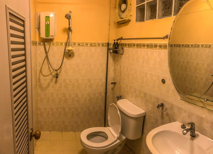 Bathroom 5, Surada Guesthouse, Muang Udon Thani
