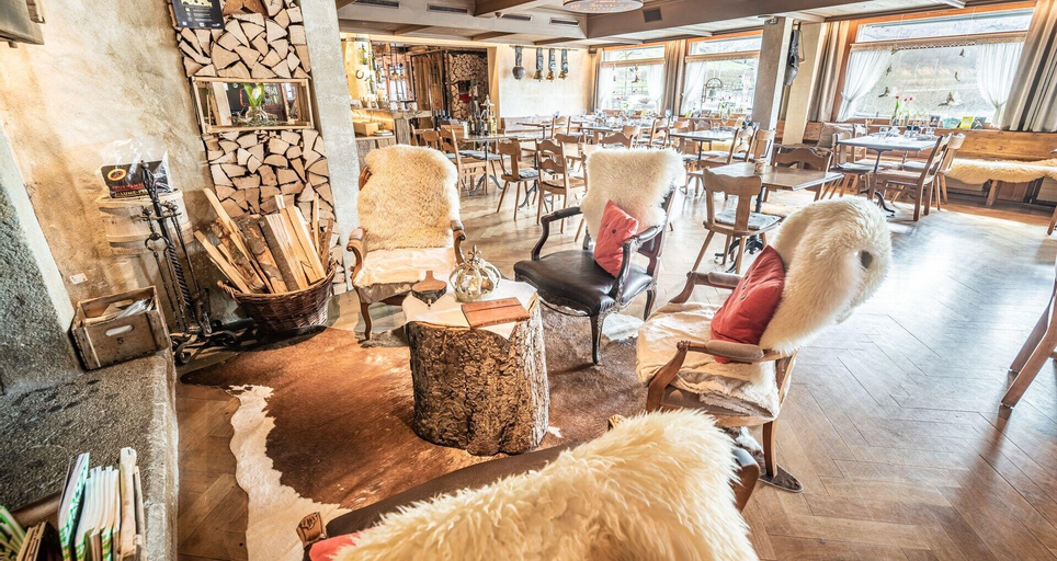 Public Area, Hotel Kaiserstuhl, Obwalden