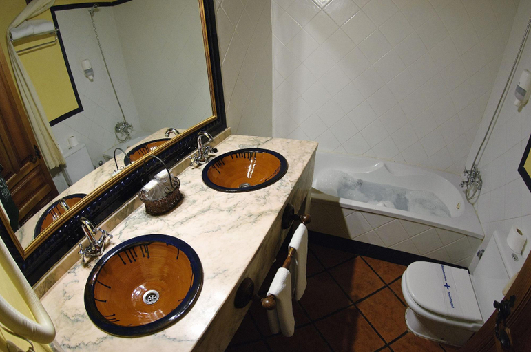 Bathroom 5, Hotel Galaroza Sierra, Huelva