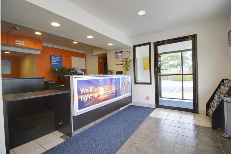 Public Area 2, Motel 6 Lantana, FL, Palm Beach