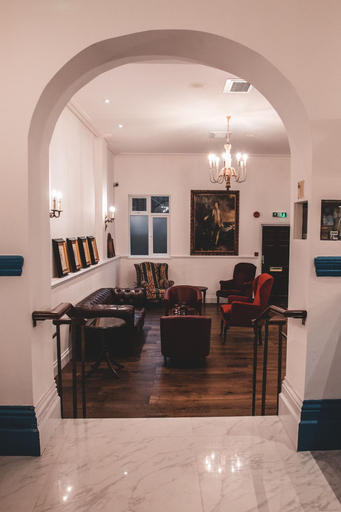Public Area 3, Keppels Head Hotel, Portsmouth
