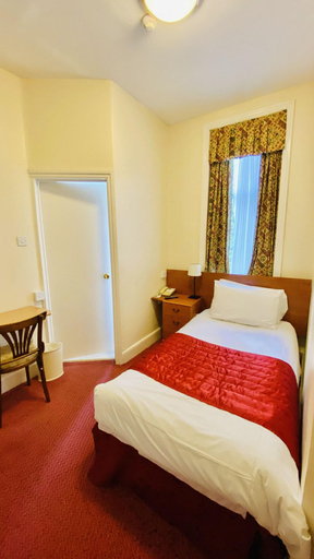 Bedroom 3, Dial House, Wokingham