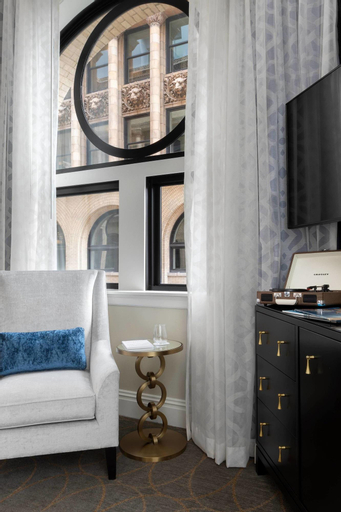 Bedroom 5, Hotel Saint Louis, Autograph Collection, Saint Louis