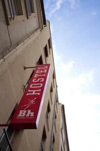 Exterior & Views 2, Bastille Hostel, Paris