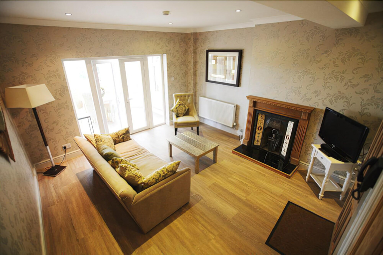 Bedroom 4, Moxhull Hall, Birmingham