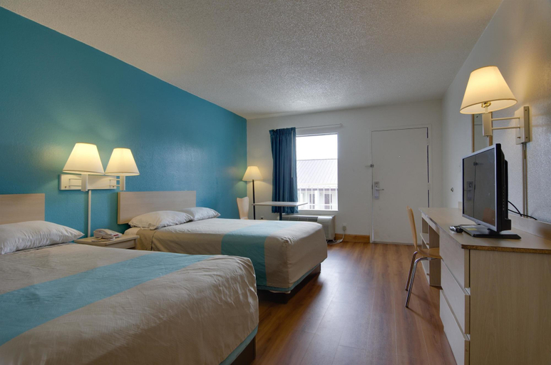 Bedroom 3, Motel 6 Atlanta, GA, DeKalb