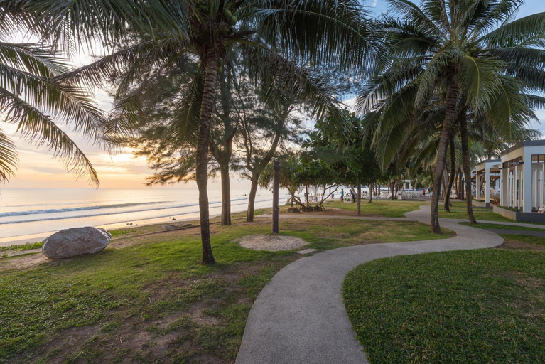 Public Area 3, Chaolao Tosang Beach Hotel, Tha Mai