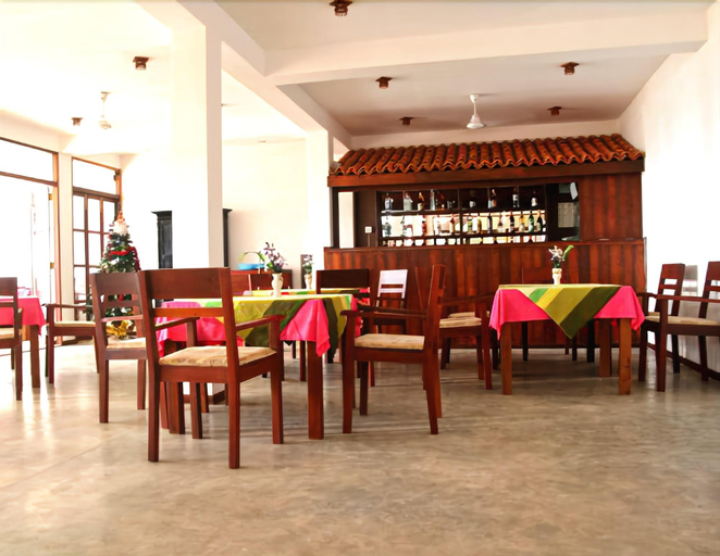 Food & Drinks 5, Silan Mo Hotel, Weligama