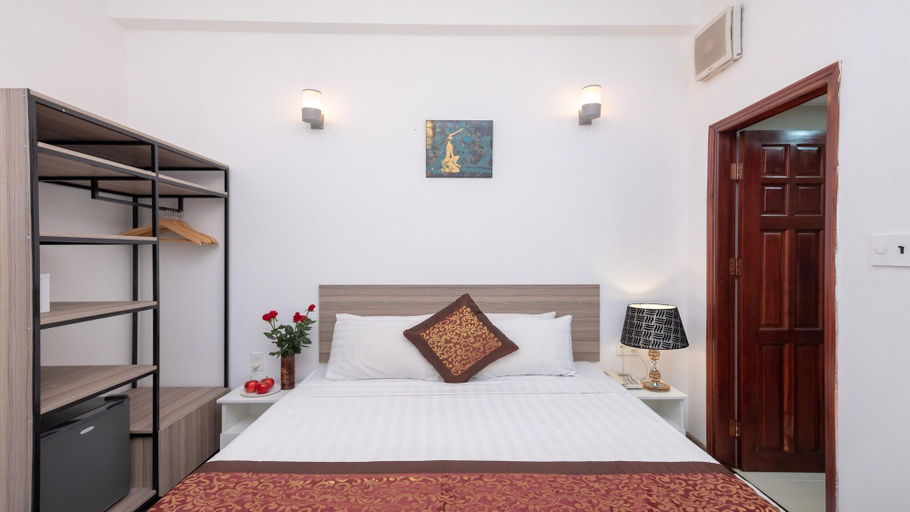 Bedroom 3, Green Star Central Hotel, District 1