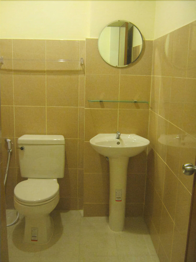 Bathroom 5, Chitra Villa, Pattaya