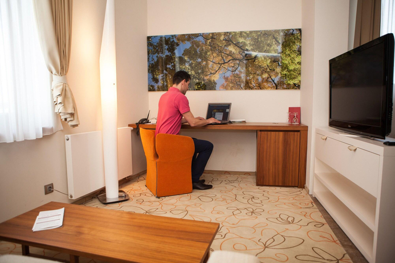 Bedroom 3, Grund Ski & Golf Resort, Trutnov