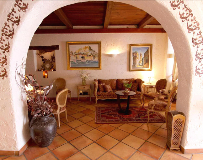 Public Area 2, La Caravelle, Corse-du-Sud