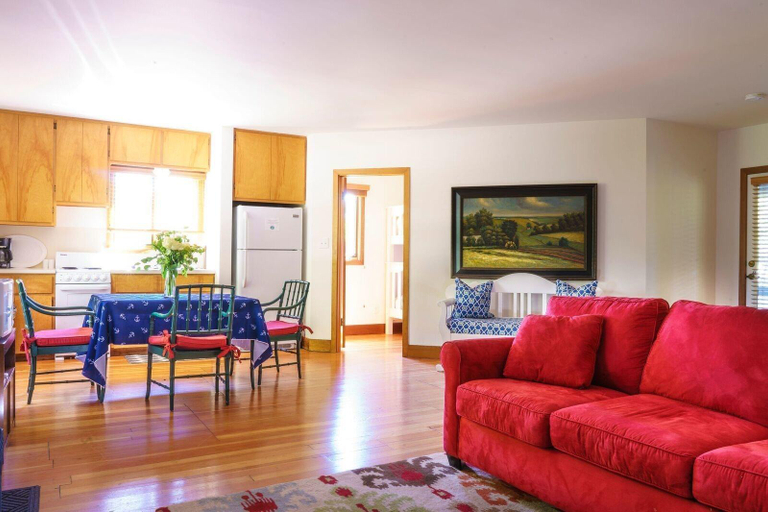 Public Area 2, Leland Lodge, Leelanau