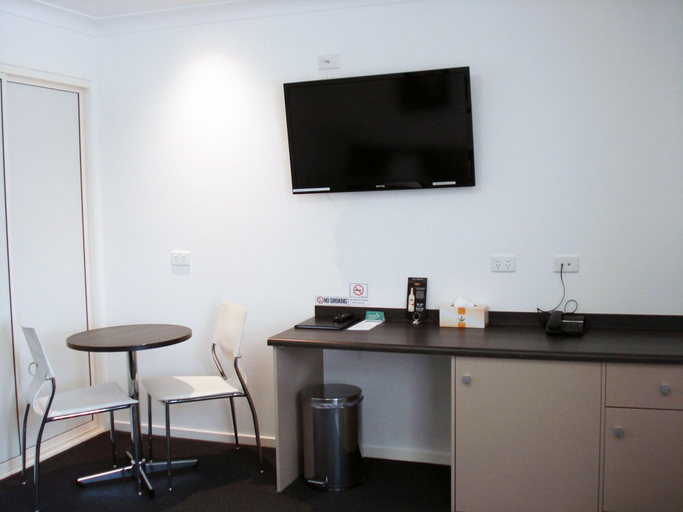 Bedroom 3, Oakey Motor Inn, Jondaryan - Pt B