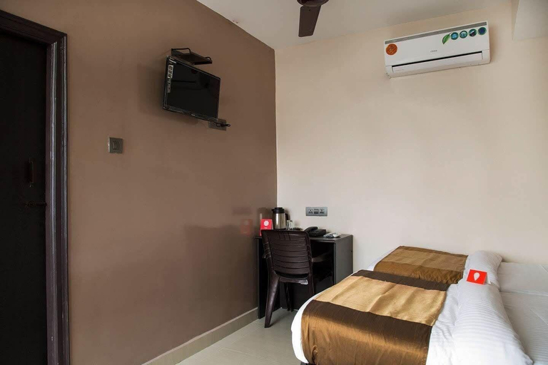 Bedroom 2, Dwaraka Inn, Ranga Reddy