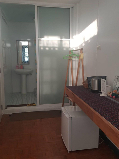 Bathroom, The Commonroom CNX, Muang Chiang Mai