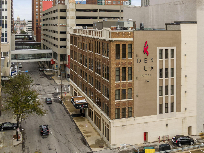 Exterior & Views 2, Des Lux Hotel, Polk