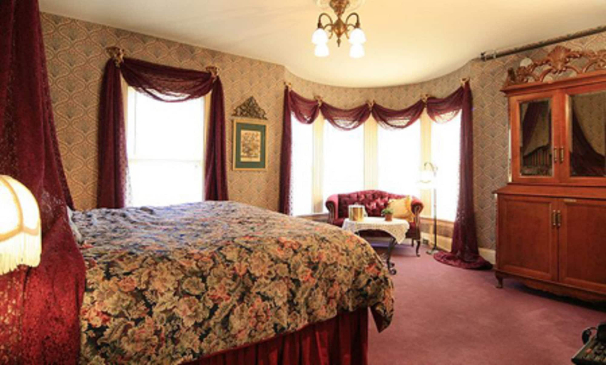 Bedroom 3, Grand Victorian Inn, Oxford