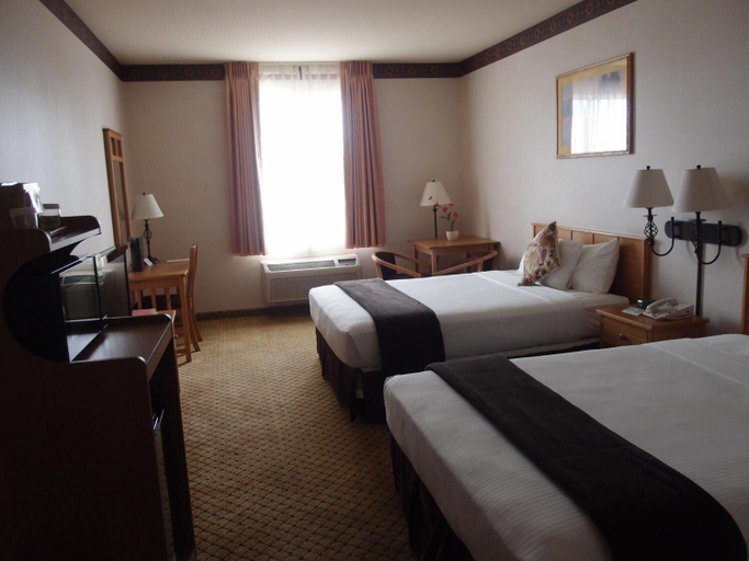 Bedroom, Ramada Suites Corning, Tehama