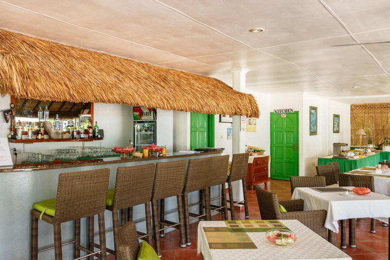 Food & Drinks 5, L Habitation Cerf Hotel