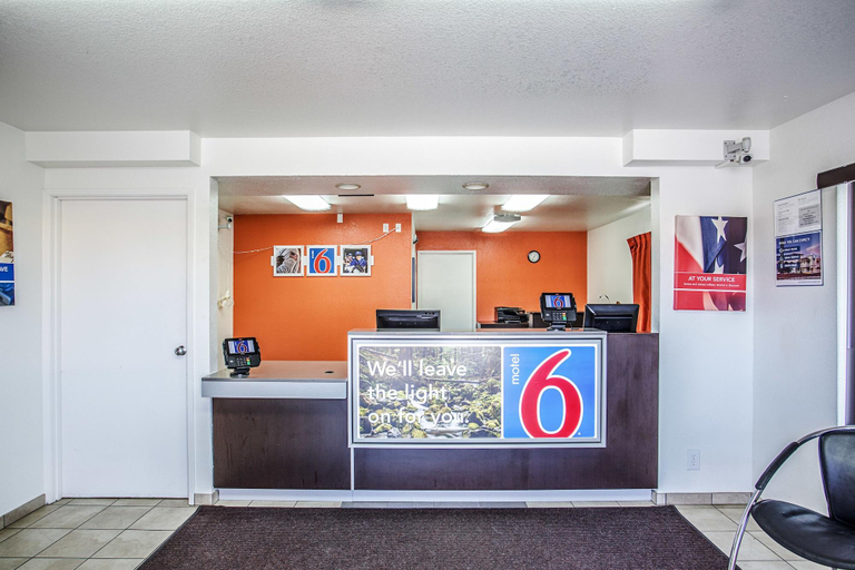 Public Area 2, Motel 6-Richland, WA - Kennewick, Benton