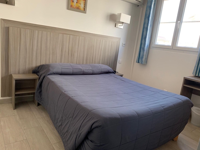Bedroom 3, Les Palmiers, Bouches-du-Rhône