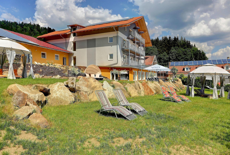 Exterior & Views 2, Forellenhof, Regen