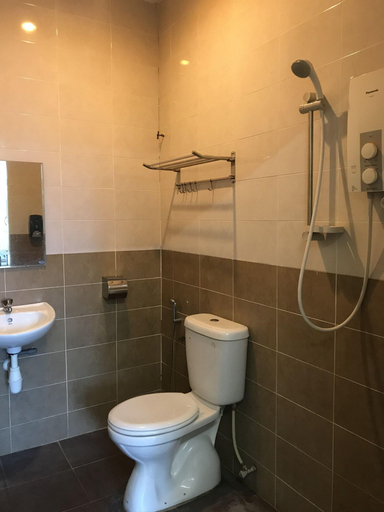 Bathroom, Rafayeh Hotel, Seremban