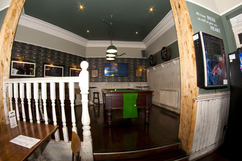 Public Area 2, Arena Black Lion, Manchester