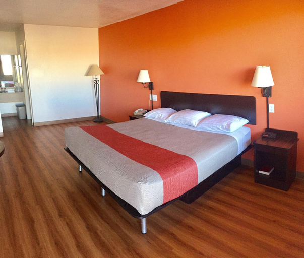 Bedroom 3, Comfort Inn , Graham
