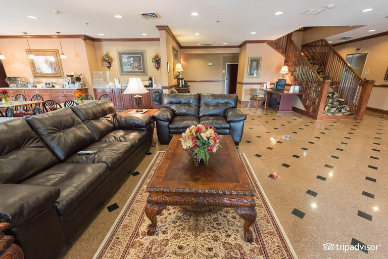 Public Area, Mountain Inn Suites Flat Rock, Henderson