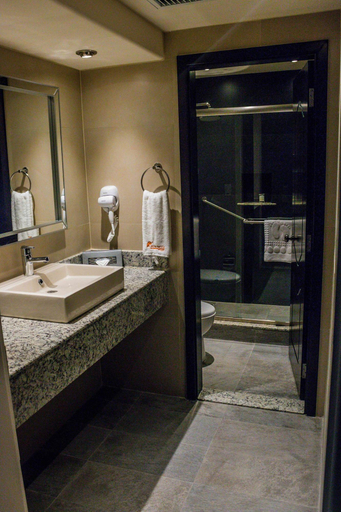 Bathroom 4, Hotel Ticuán, Tijuana