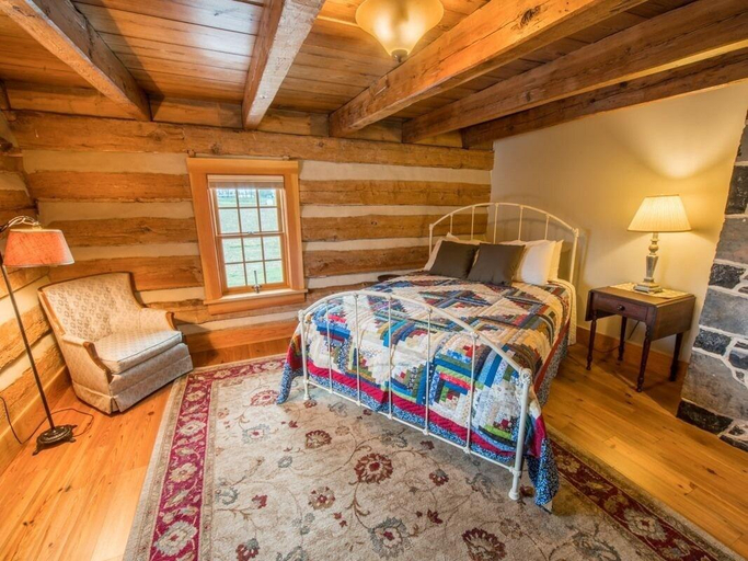 Public Area 2, Silver Lake Bed Breakfast, Rockingham