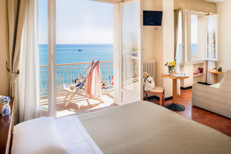Bedroom 3, Hotel Golfo e Palme, Imperia