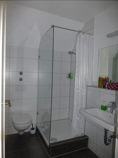 Bathroom 5, Hotel Bergbauer, Neuburg-Schrobenhausen